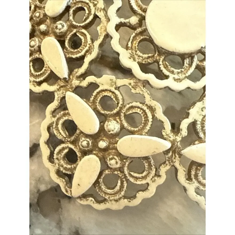 Vintage Florenza ? Enamel‎ Brooch Lace Cream White Gold Tone